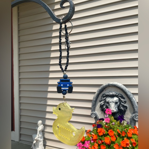 Handmade Resin Duck Jeep Rearview Mirror Charm- Keychain- Backpack - Purse Charm - Picture 5 of 7